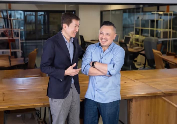 Deliveree co-founders Tom and Quan