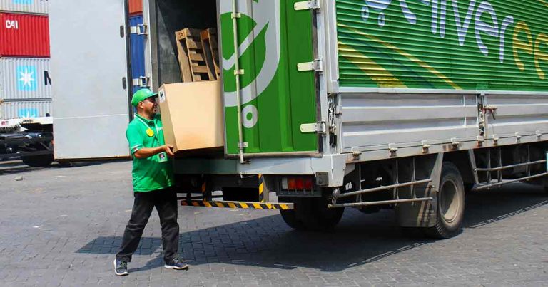 Truk Mobil CDD Long | Double Engkel Box [1jt Pelanggan]