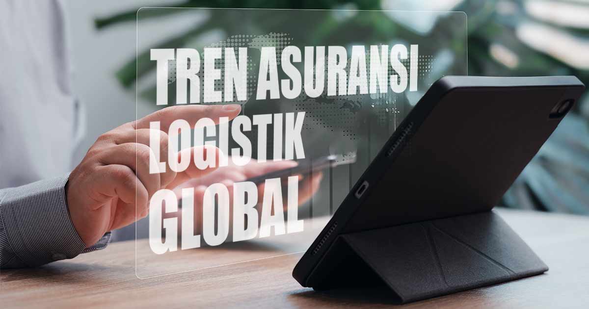 Seorang pria menggunakan tablet dengan transparan bertuliskan 