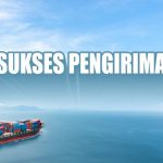 Kapal cargo sedang menuju laut lepas