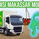 Tampak samping truk berstiker Deliveree dengan teks dan peta Ekspedisi Makassar Morowali.