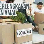 Orang-orang melakukan acara kegiatan amal sebagai ilustrasi “Kirim Perlengkapan Kegiatan Amal”.