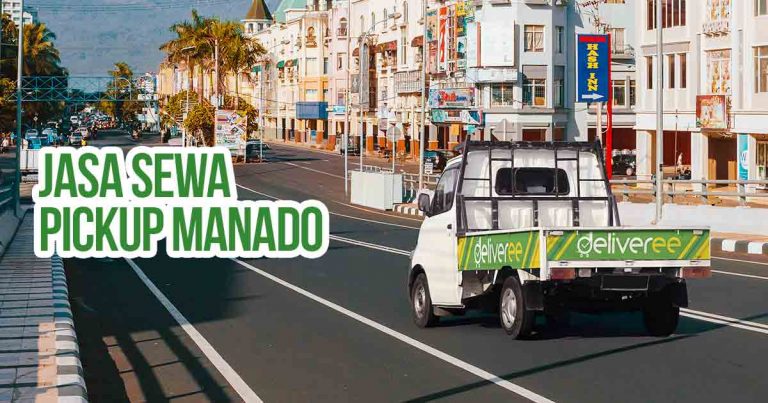 Layanan jasa sewa pickup Deliveree di jalan utama kota Manado.